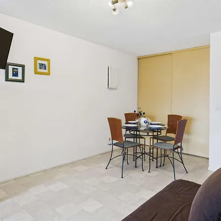 2 Pieces Avec Terrasse Et Parking Prive A Marseillan-plage 公寓
